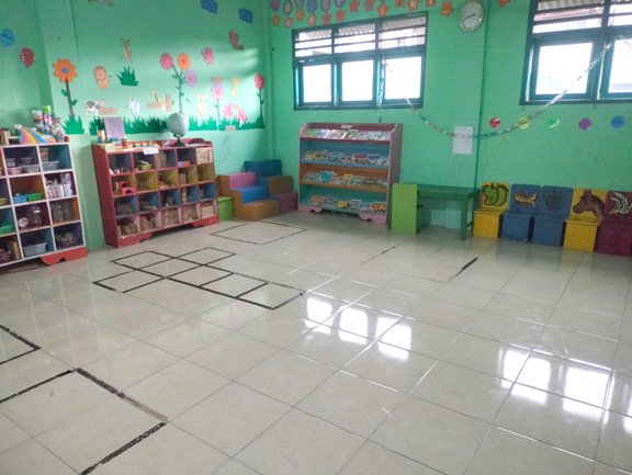 ruang-kelas-yang-luas-dan-nyaman